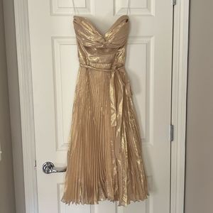 ❤️‍🔥Nicole Bakti Gold Metallic Silk Pleated Medium dress